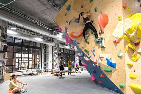 Dc bouldering project - Experience all Bouldering Project - Tempe has to offer: expansive indoor climbing walls, yoga, fitness, and a vibrant and welcoming community. ... 1611 Eckington Pl ... 